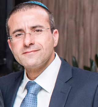 יניב בן חמו - אופטומטריסט מומחה